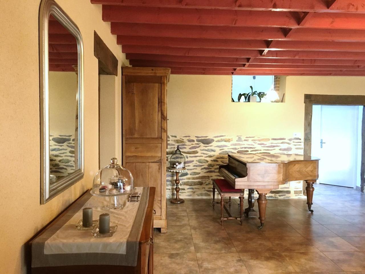 Domaine De La Fontaine Bed & Breakfast Chavagne Exterior photo
